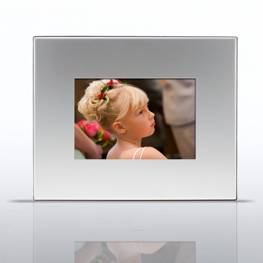 Magnetic Frame
