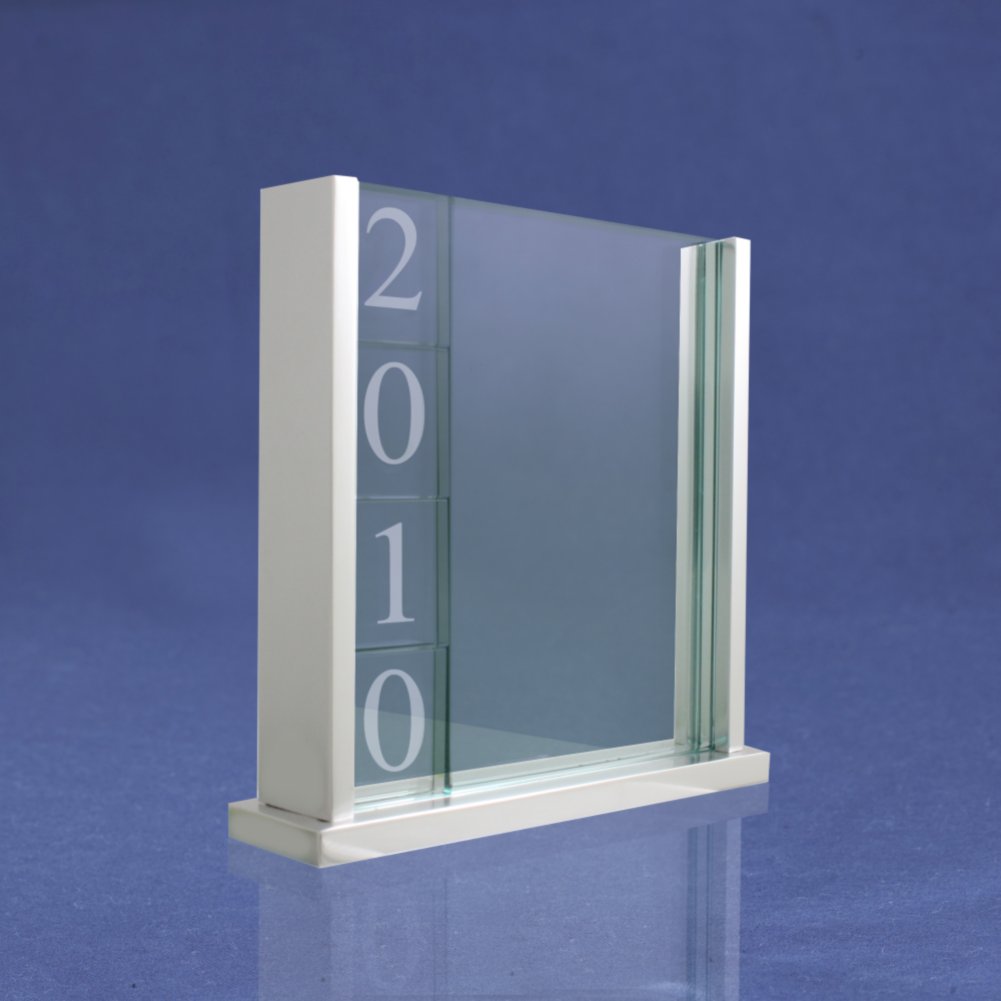 2010 Glass Pane Trophy SIDE