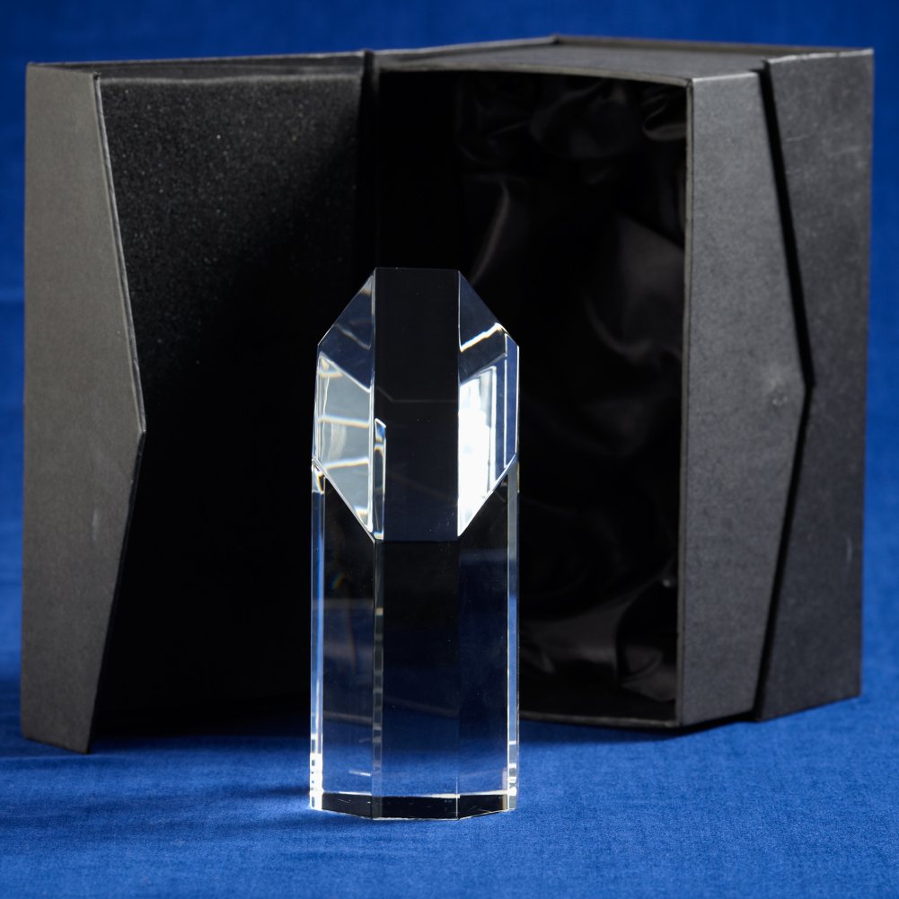 Crystal Trophy - Octagon BOX