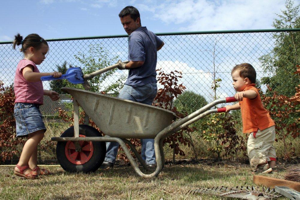 Celebrate International Volunteer Day!