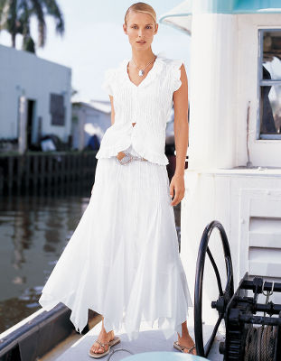 Pleated handkerchief skirt.