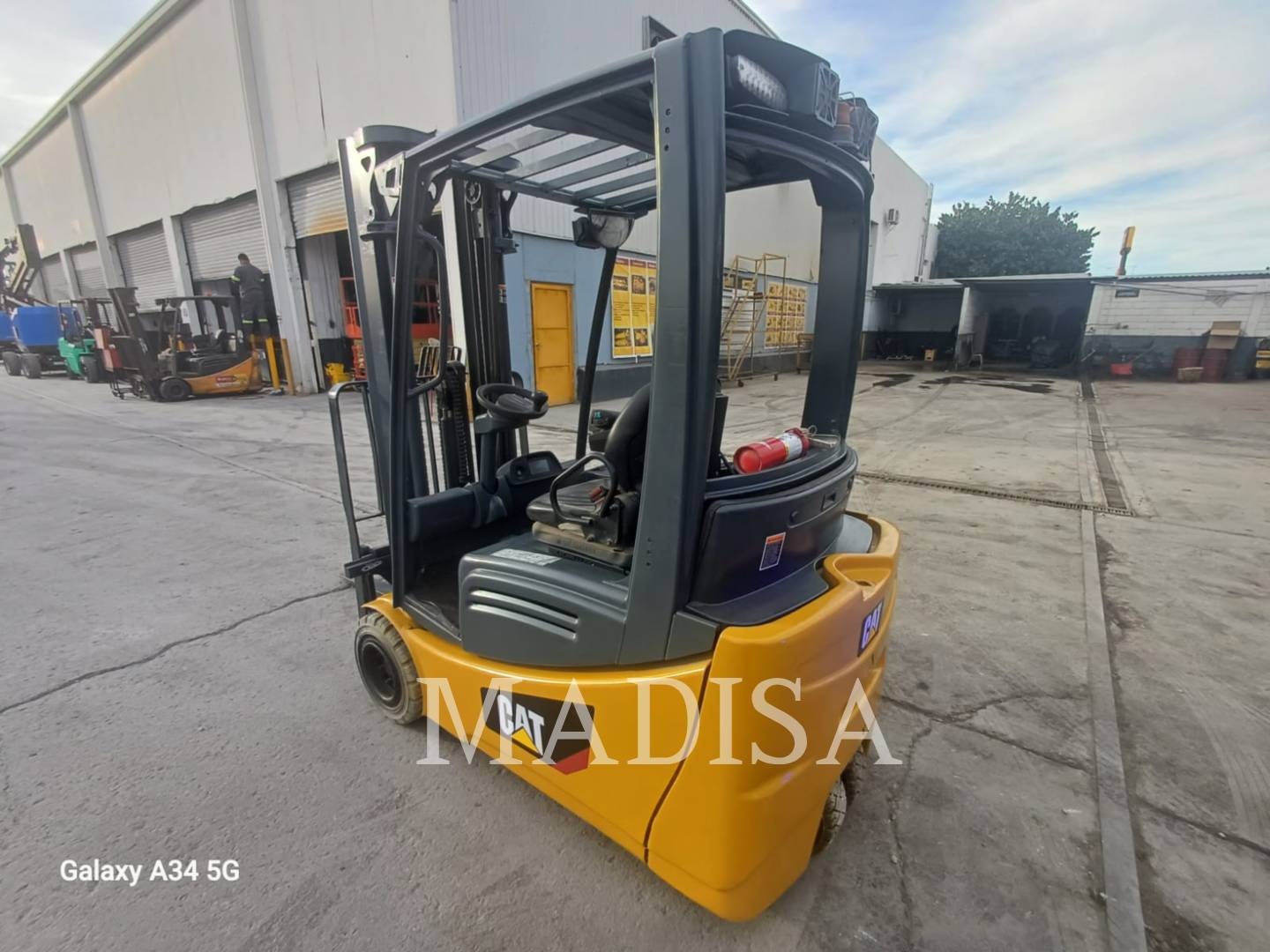 Photo of a  Cat Lift Trucks 2ET4000