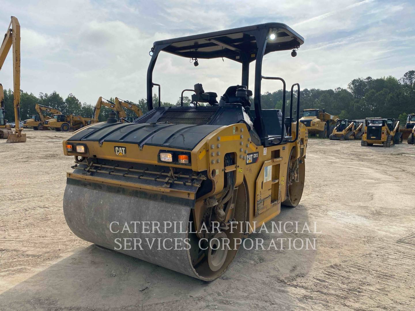 2019 Cat CB13