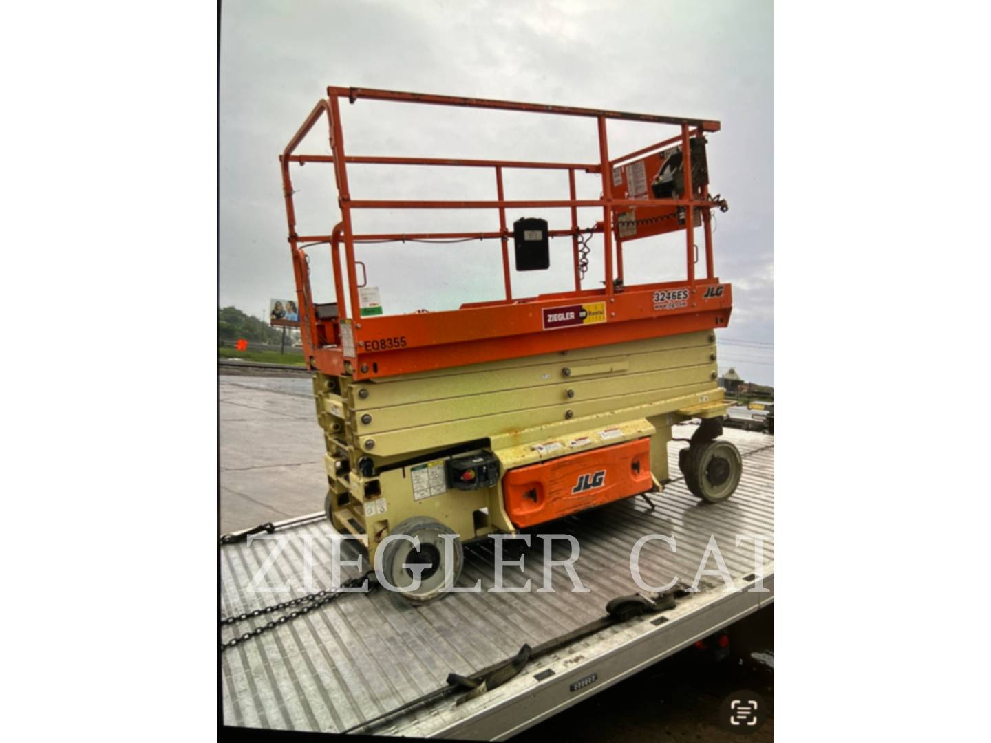 Photo of a  JLG 3246ES