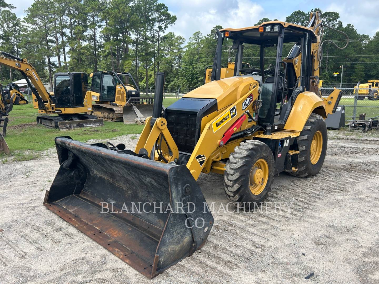 Photo of a  Caterpillar 420XE