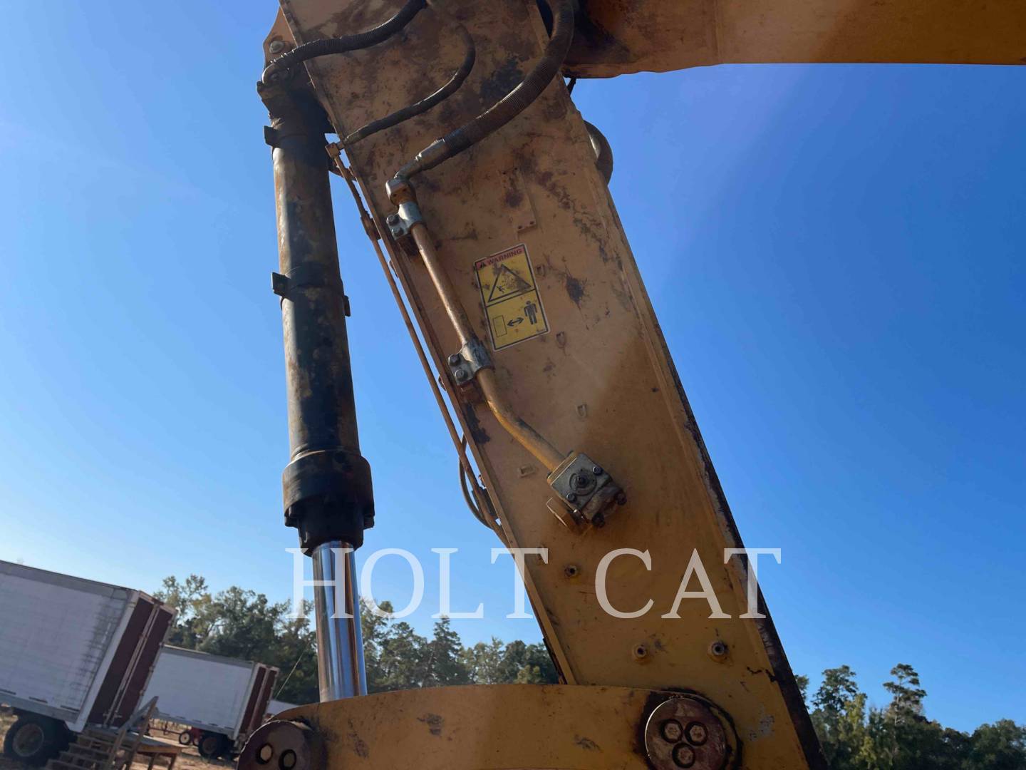 Photo of a  Caterpillar 349FL