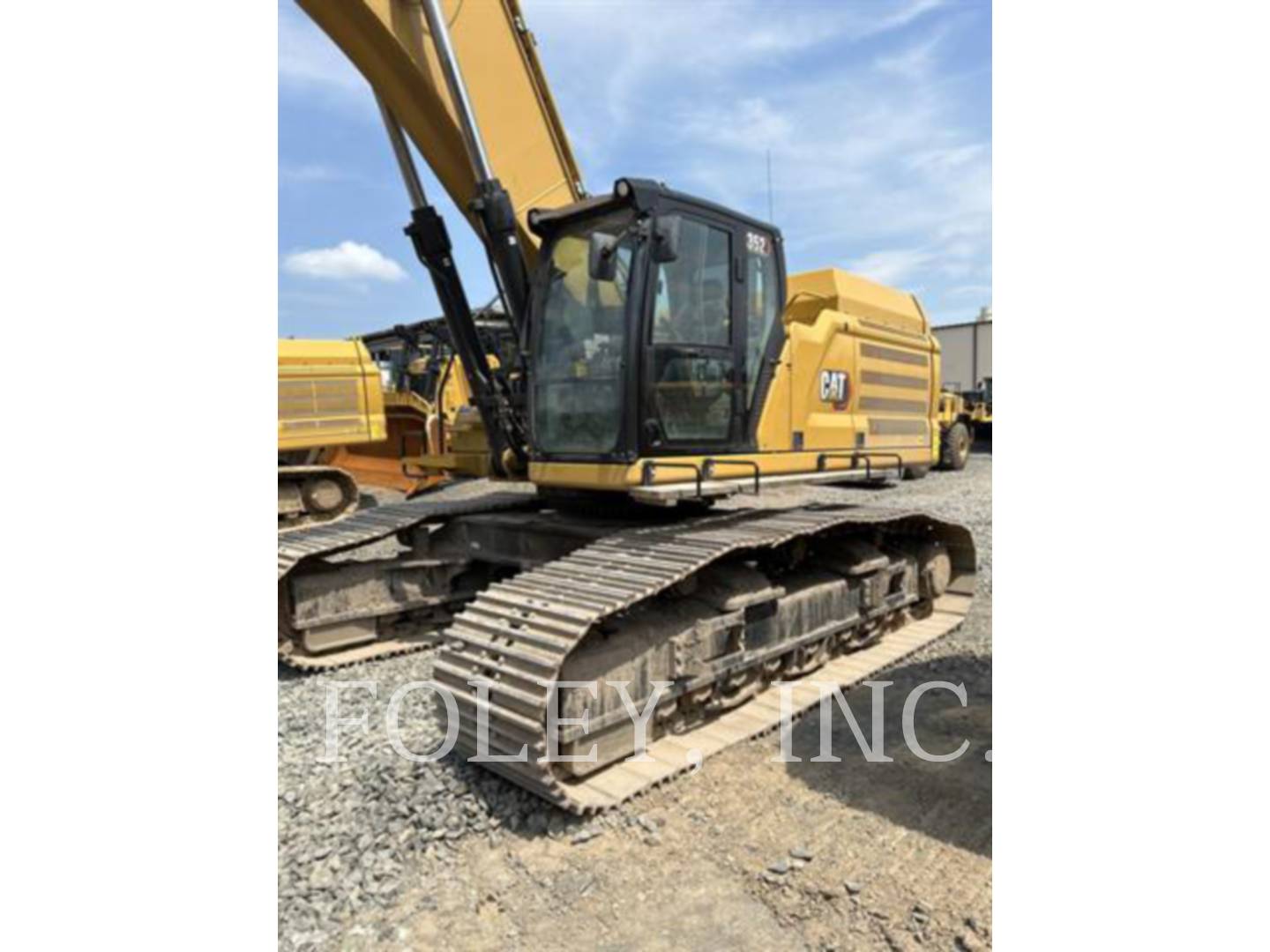 Photo of a  Caterpillar 352-07LRE