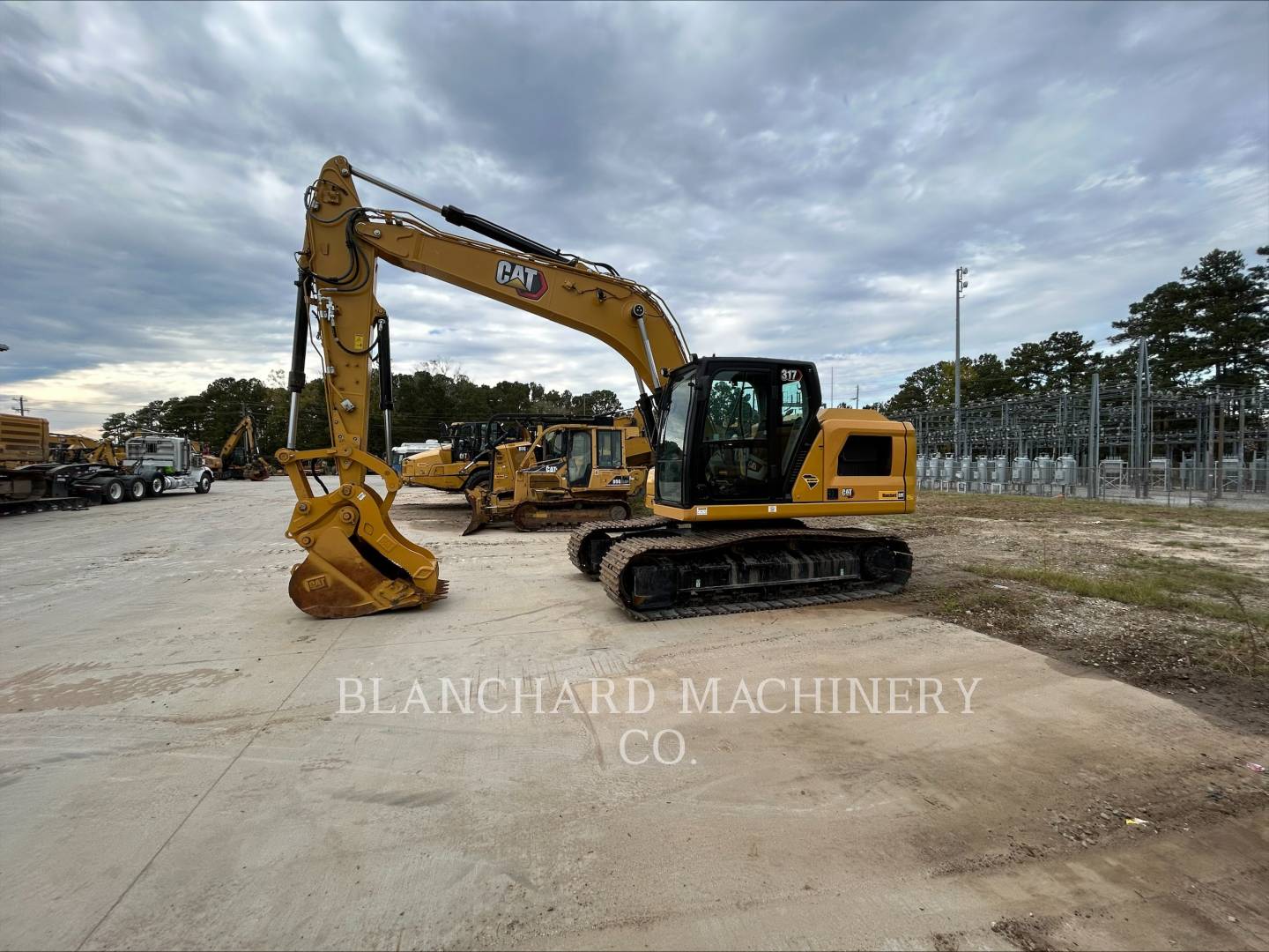 2023 Cat 317-07