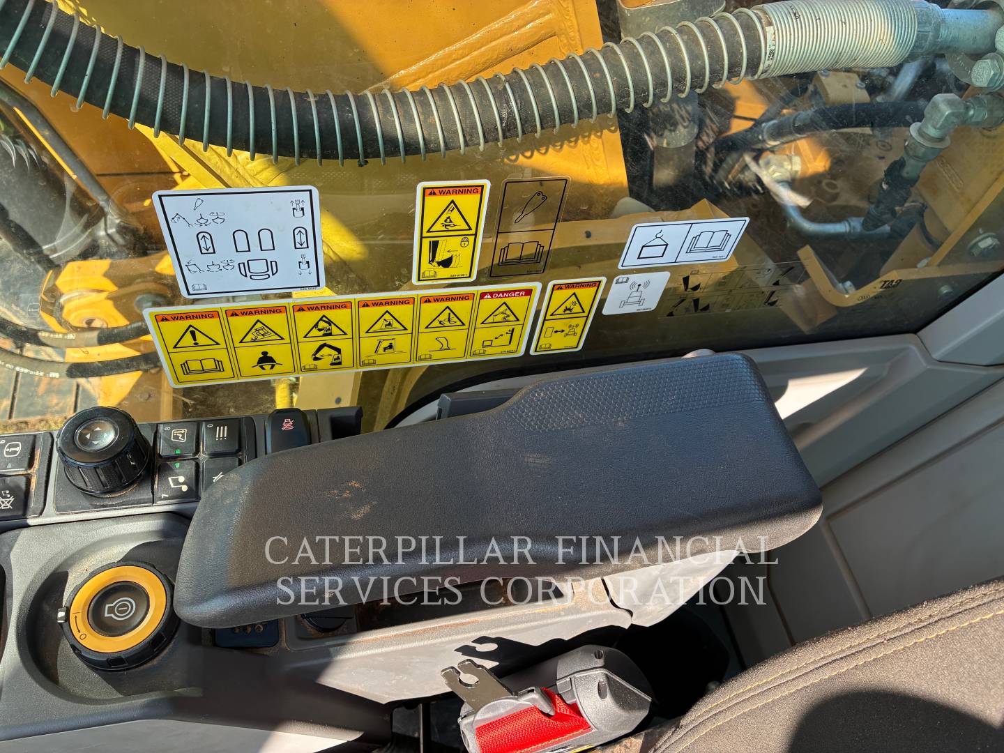 2023 CAT 33007 - 20