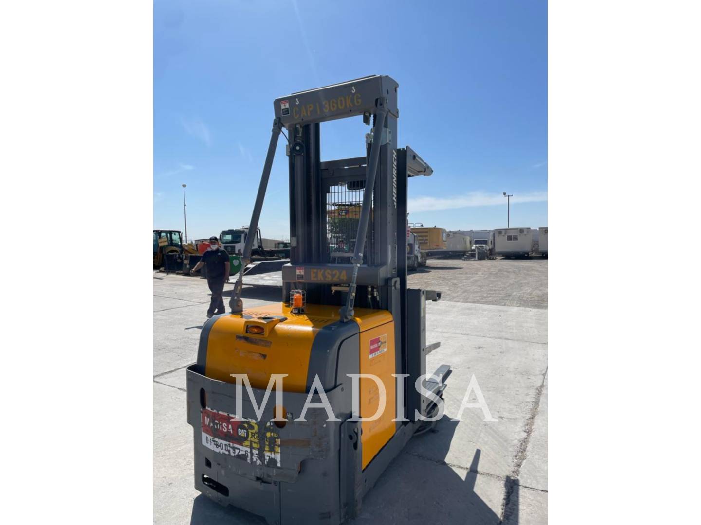 Photo of a  Cat Lift Trucks EKS308