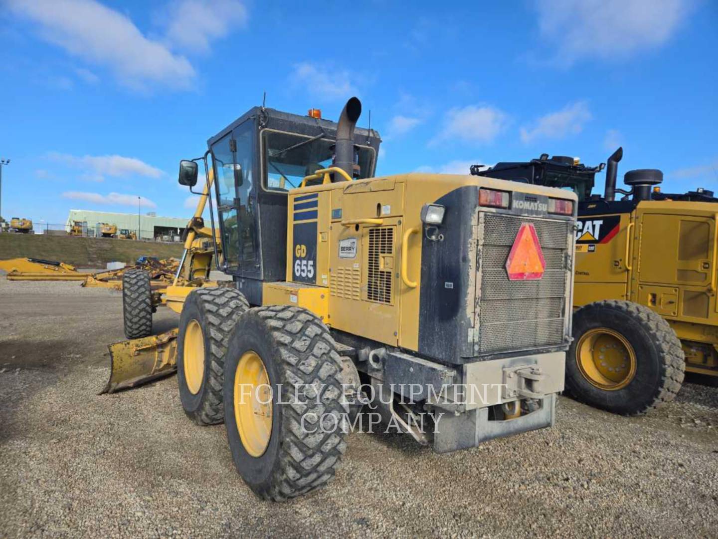 Photo of a  Komatsu GD655-3E0