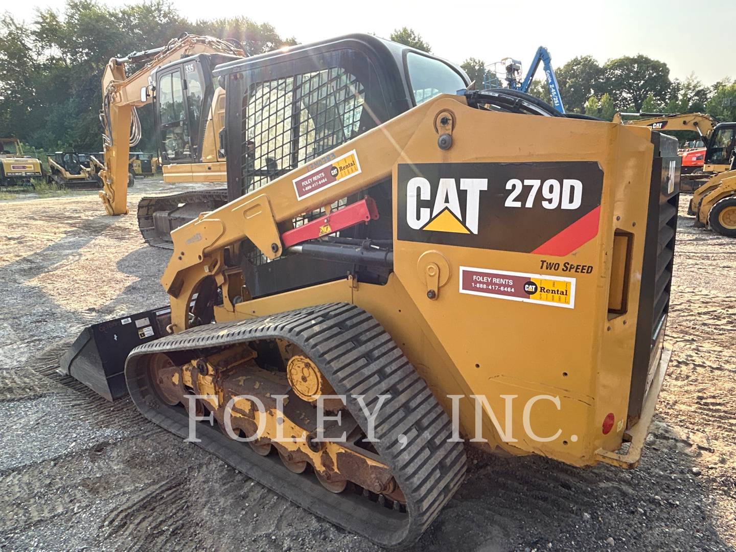 Photo of a  Caterpillar 279D