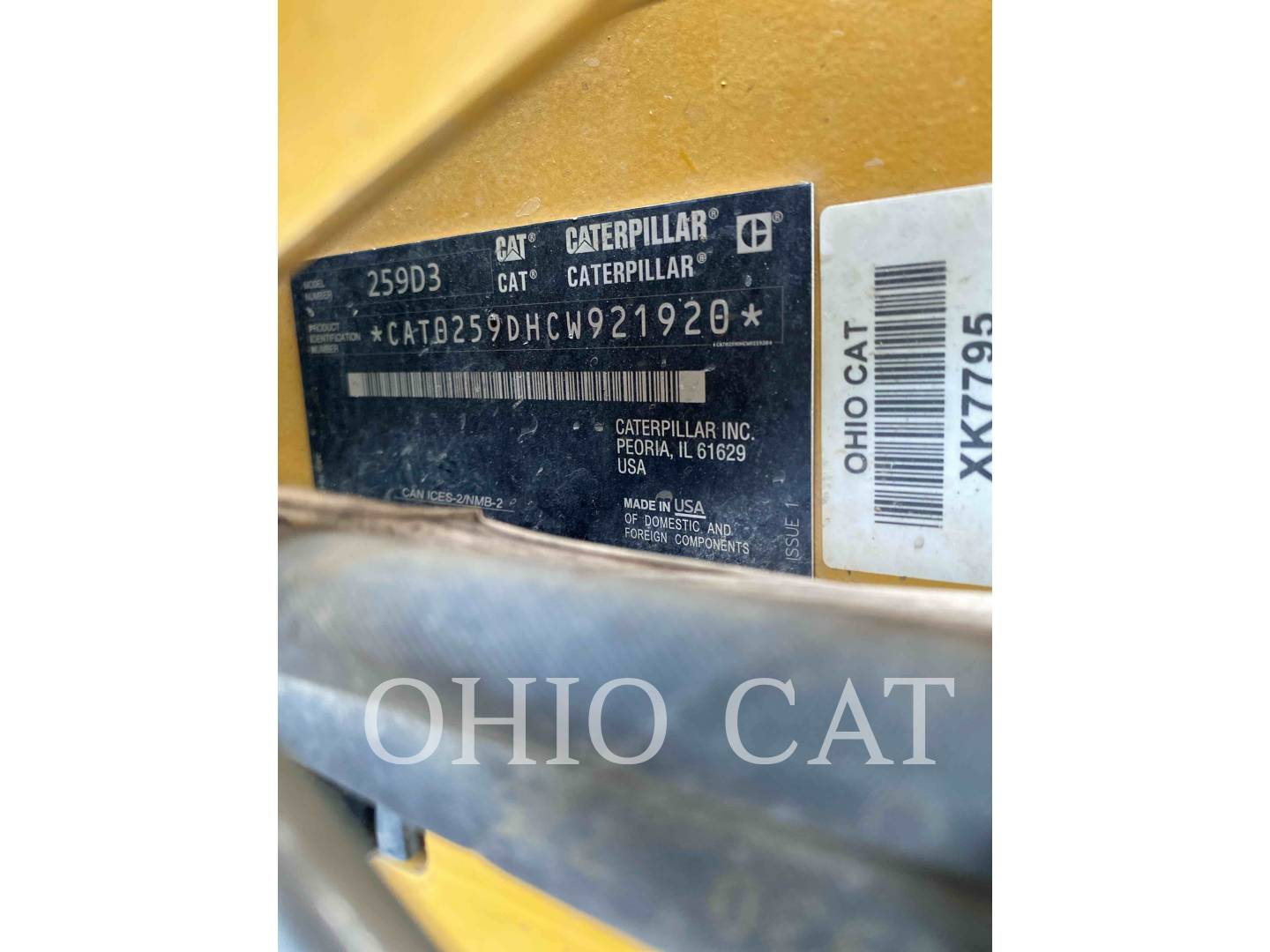 2023 CAT 259D3 C3H2 - SERIAL_NUMBER_PLATE