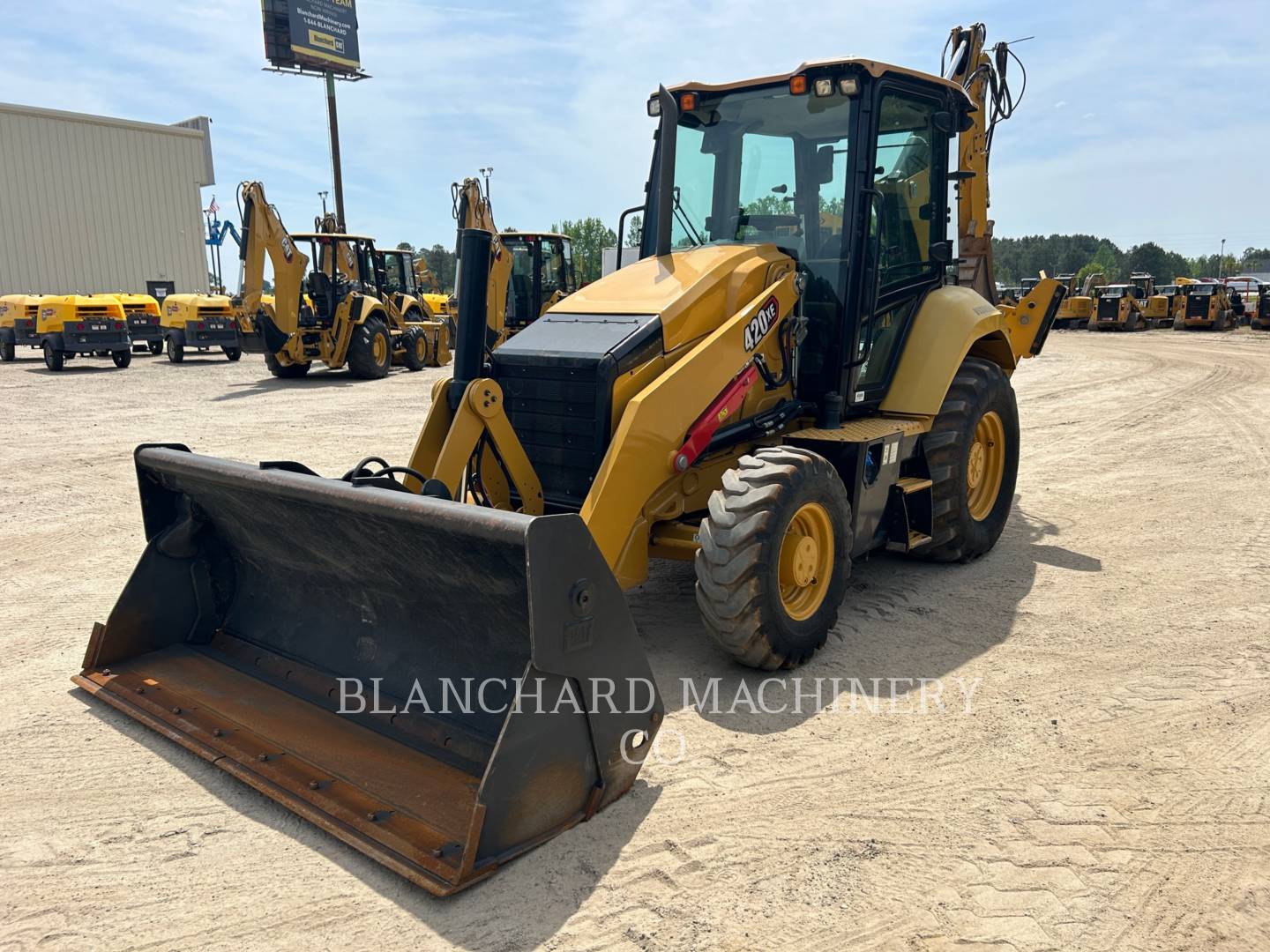 2022 Cat 420XE