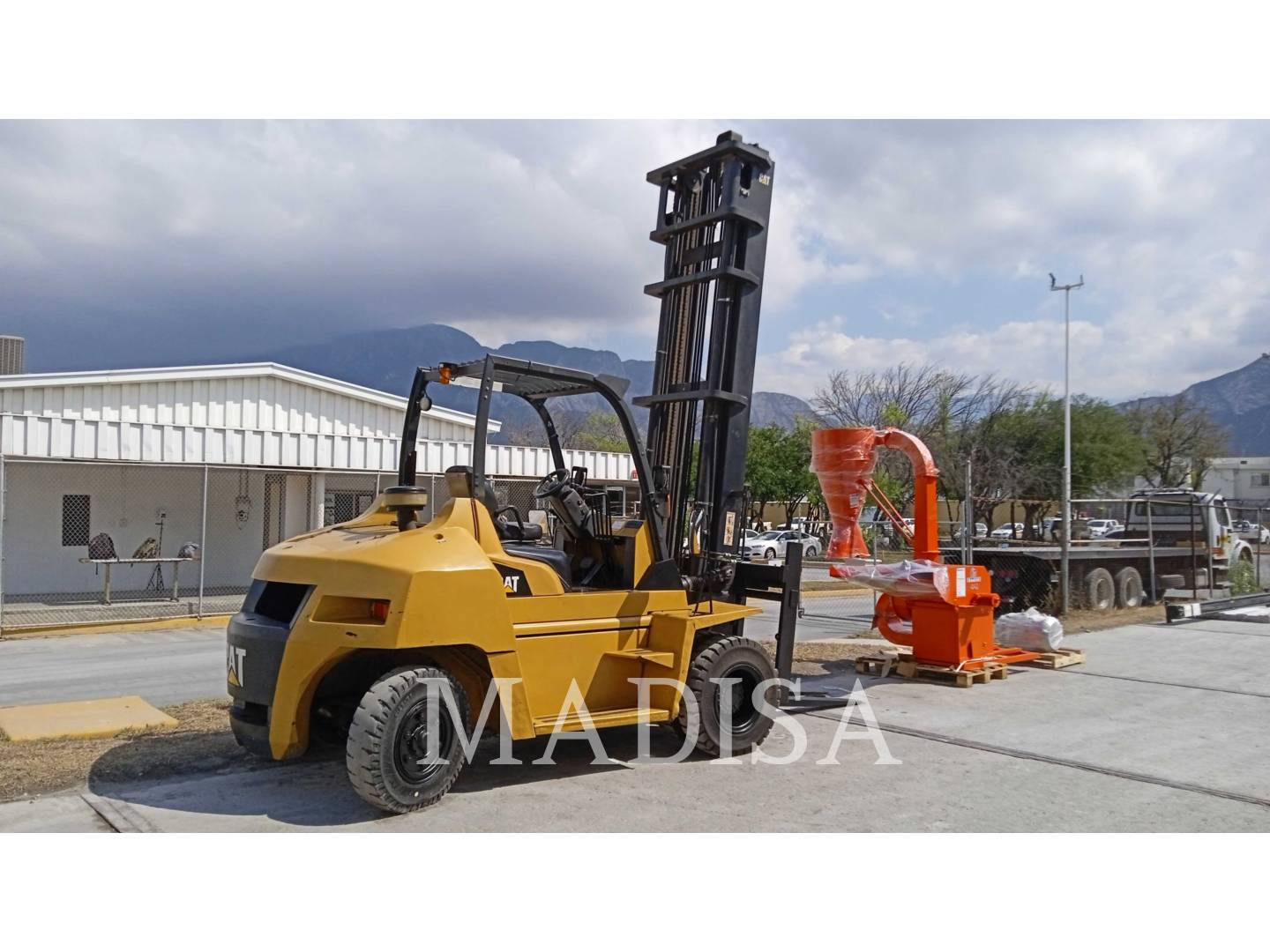 Photo of a  Cat Lift Trucks DP70NM