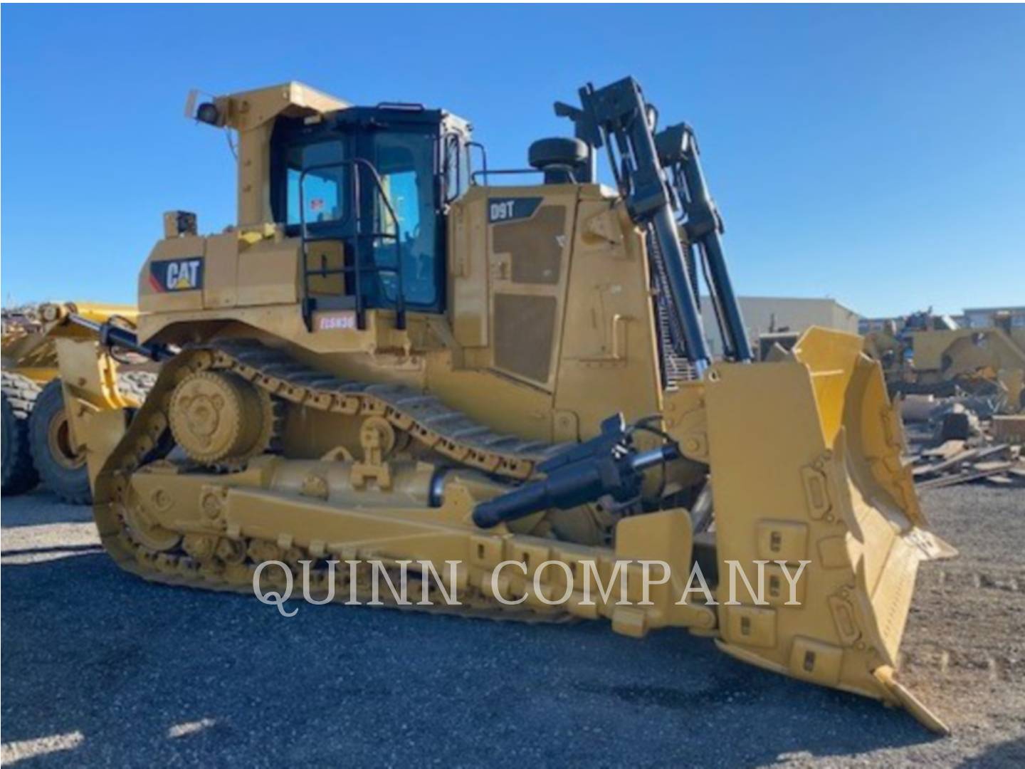 Photo of a  Caterpillar D9T