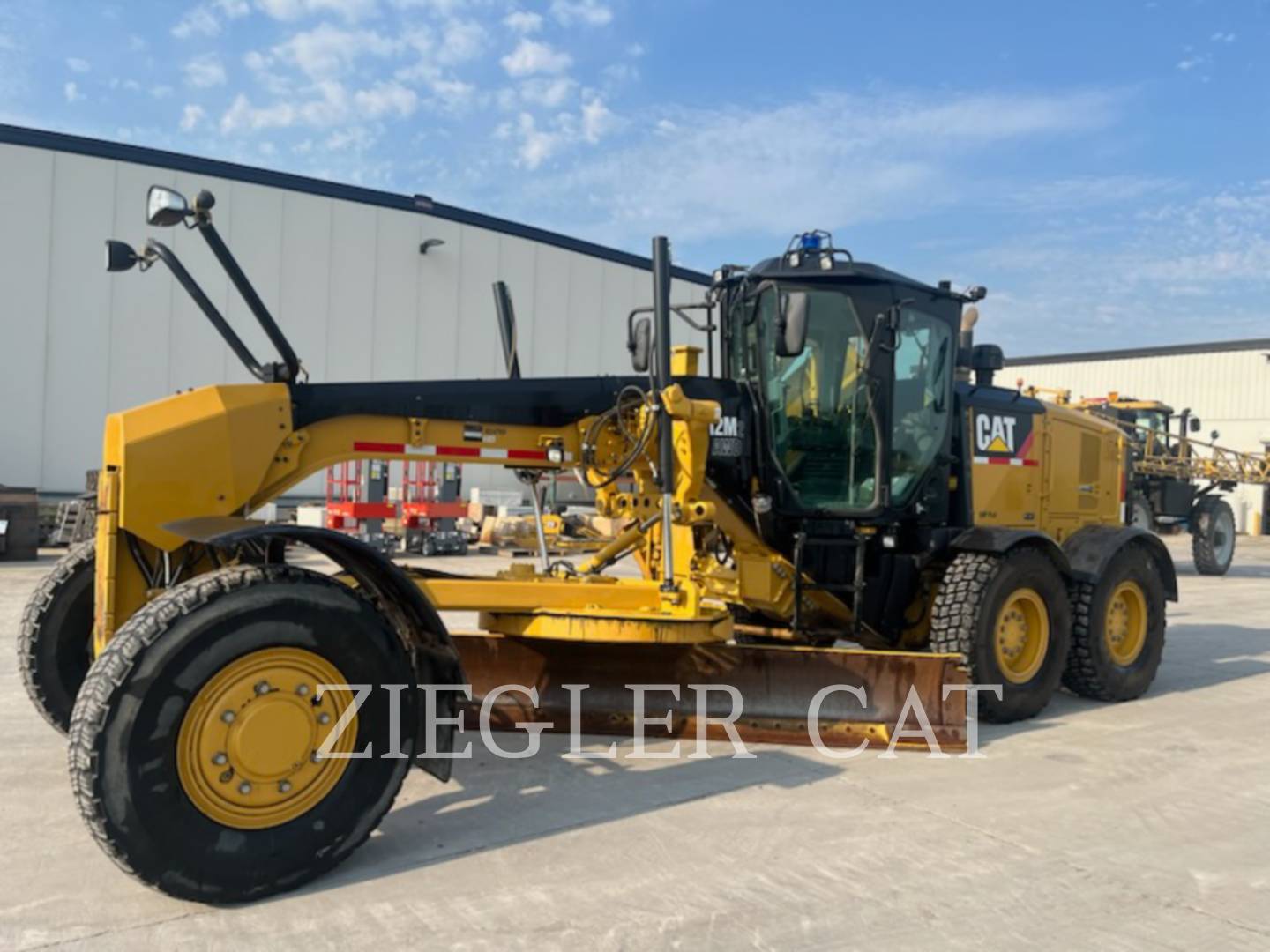 2014 CAT 12M2AWD