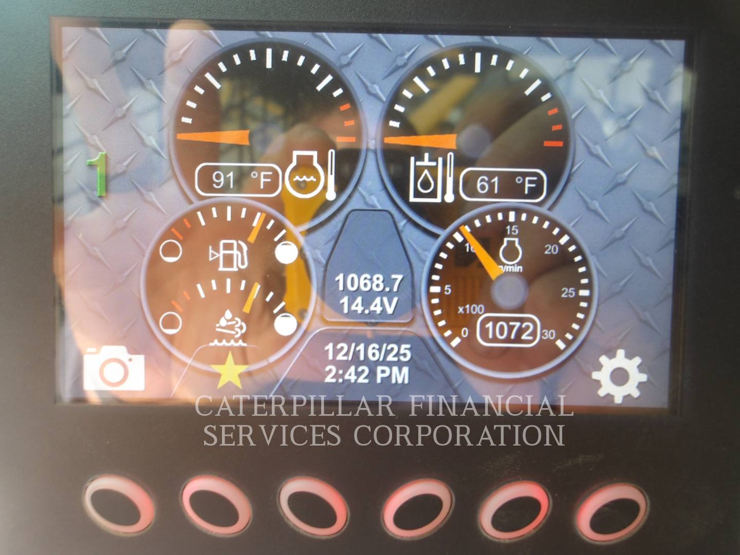 2023 CAT 299D3 - SERIAL_NUMBER_PLATE