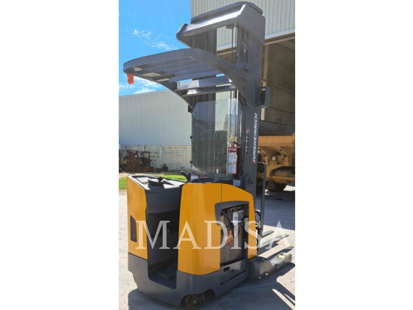 Photo of a  Cat Lift Trucks ETR345A