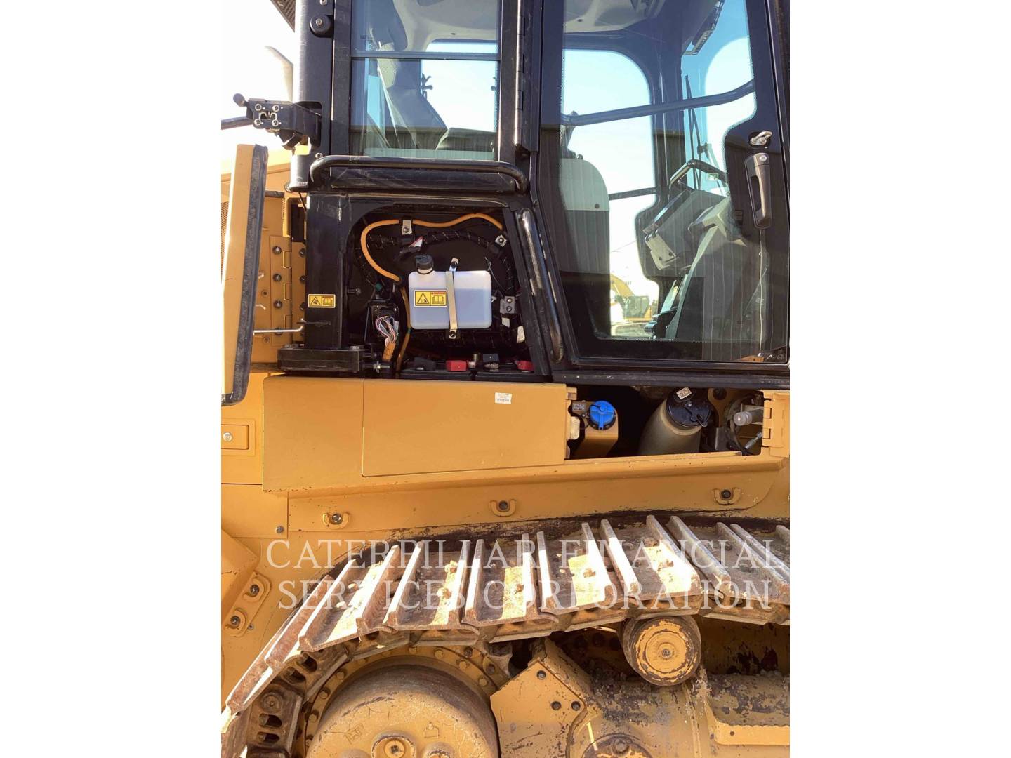 2023 CAT 963-12 - 15