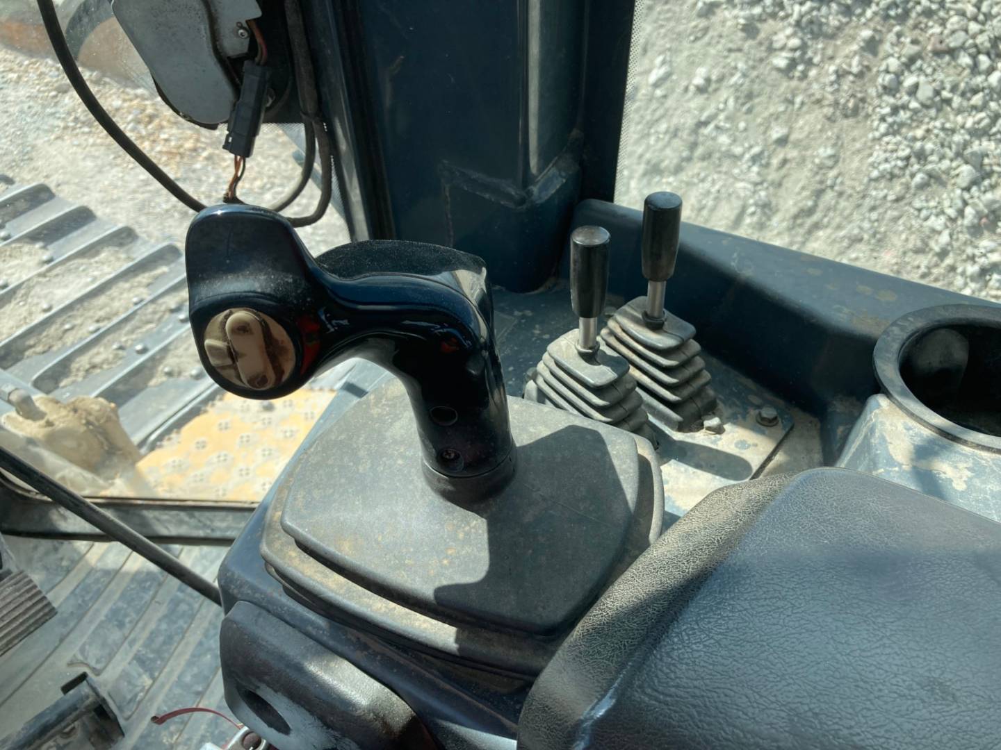 HOLT CAT Used Equipment Listings TRACK TYPE TRACTORS 2014 DEERE