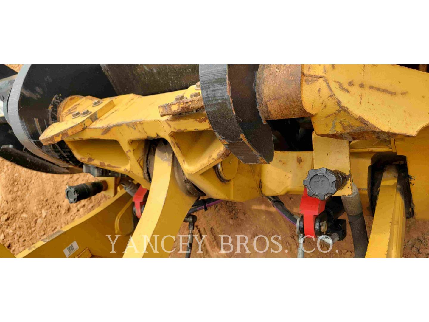 2019 CAT 938M