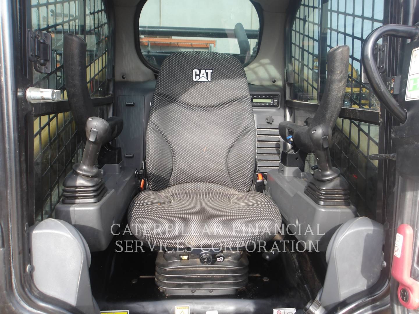 2023 CAT 299D3 - 14