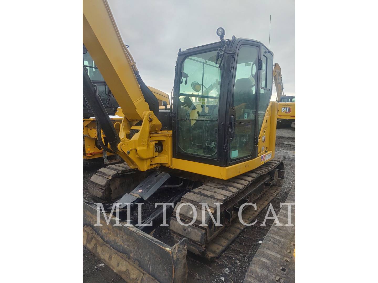 Photo of a  Caterpillar 30807CR