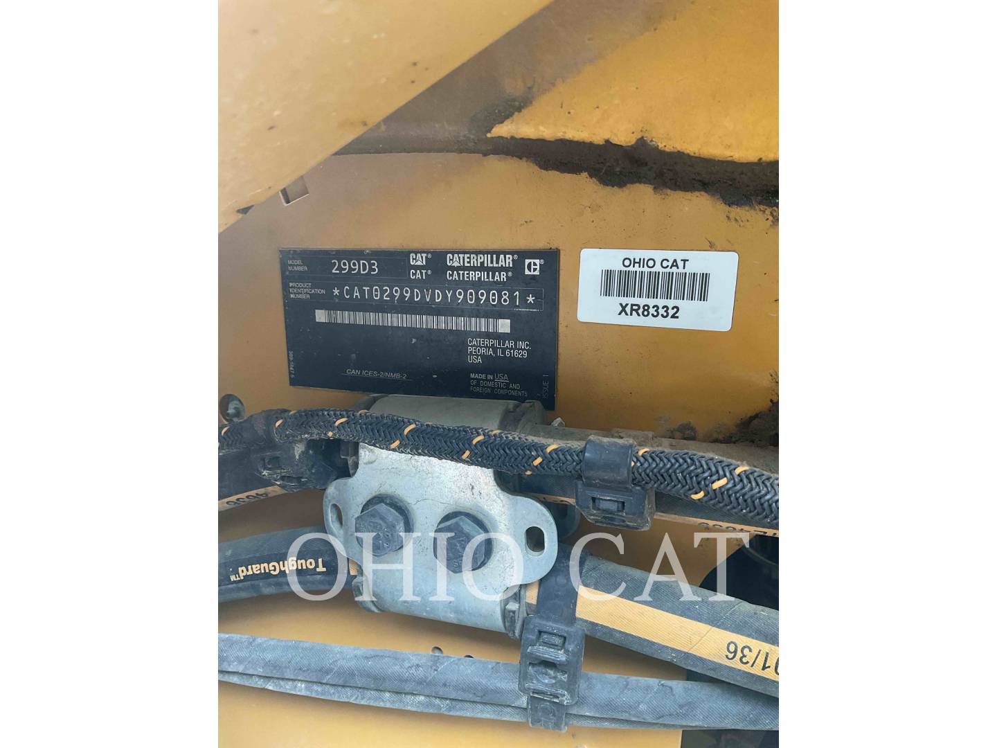 2023 CAT 299D3 C3H3 - SERIAL_NUMBER_PLATE