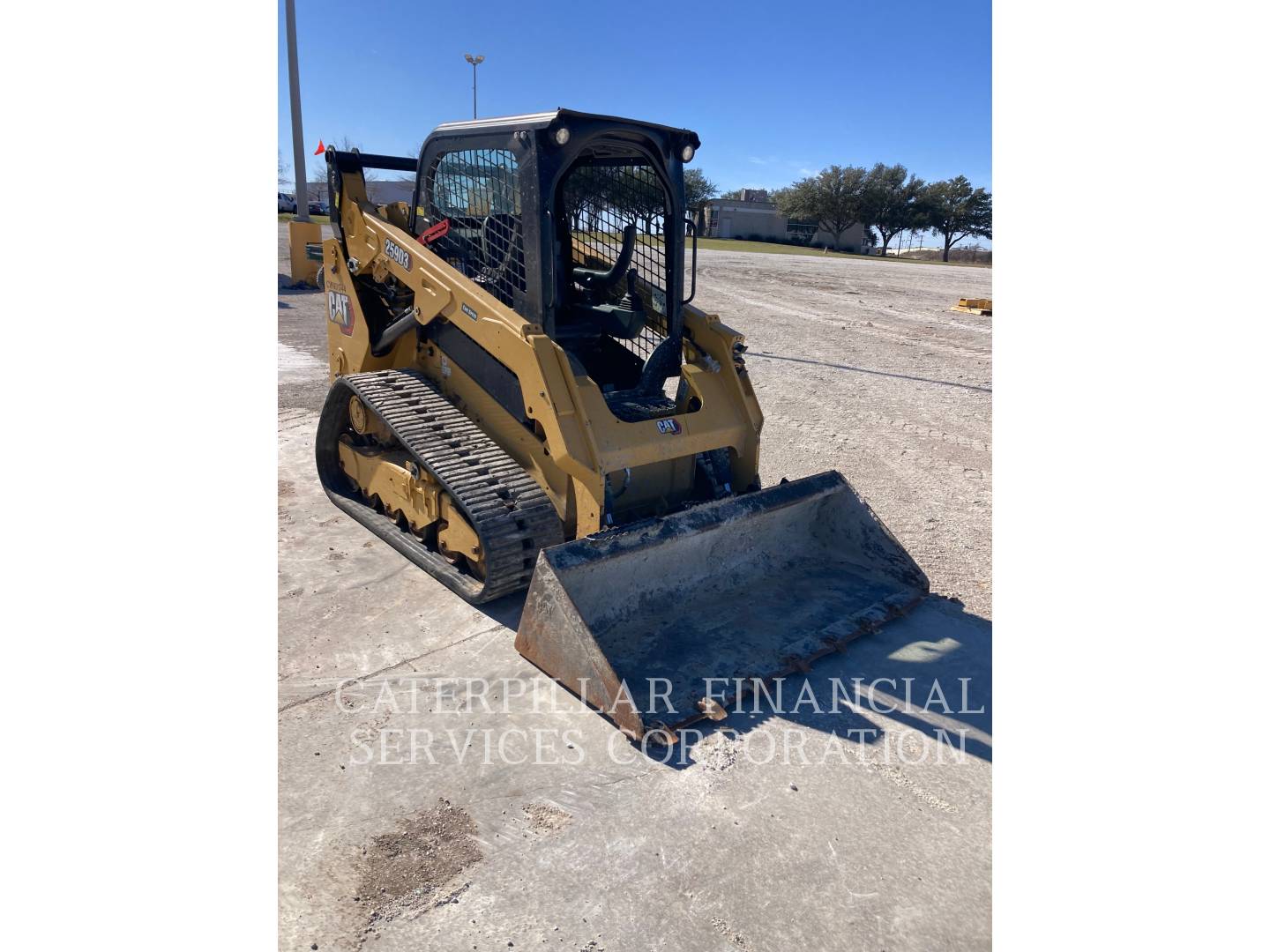 2024 CAT 259D3 - RIGHT_REAR