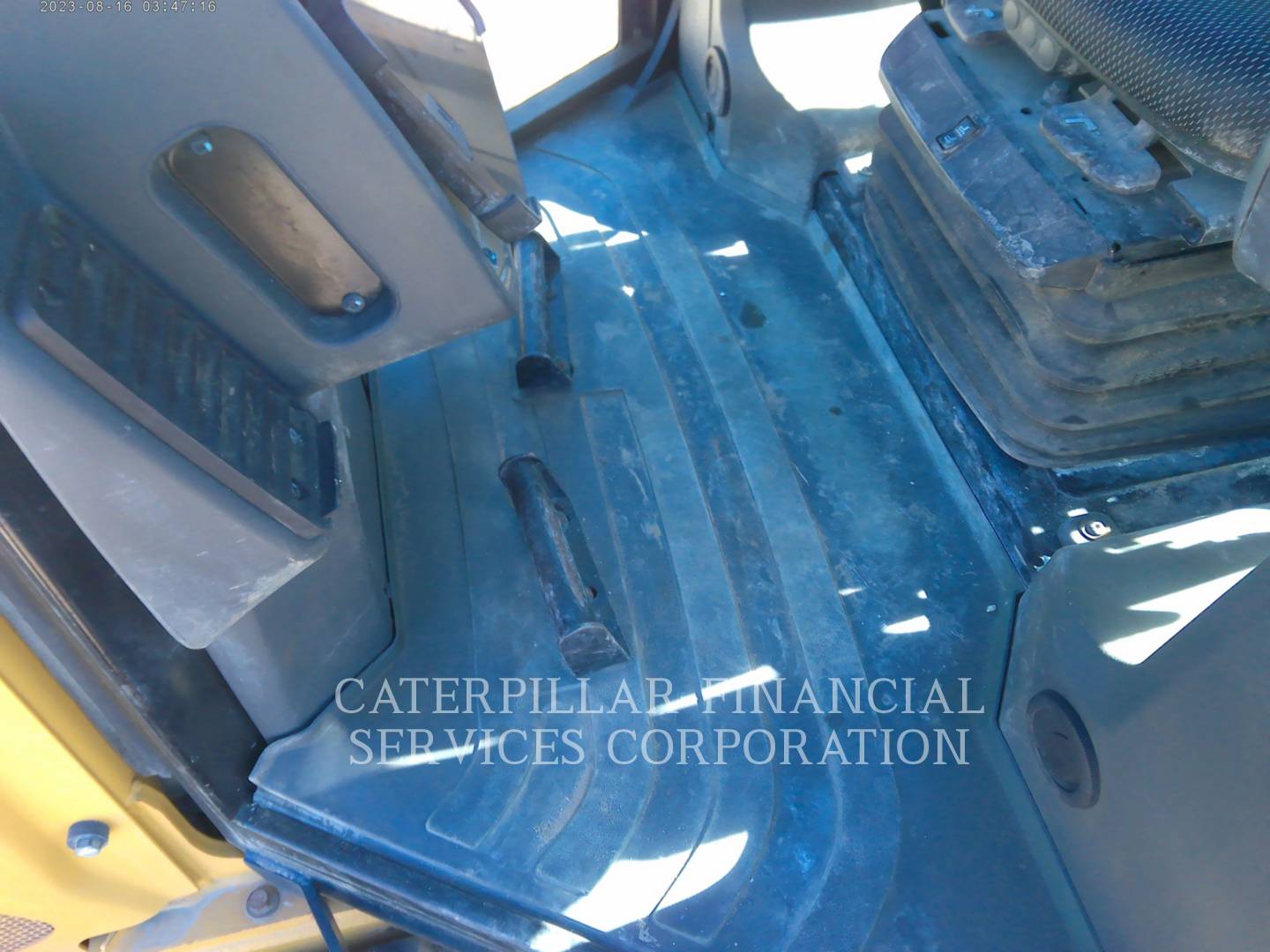 2022 CAT D3-12LGP - 30