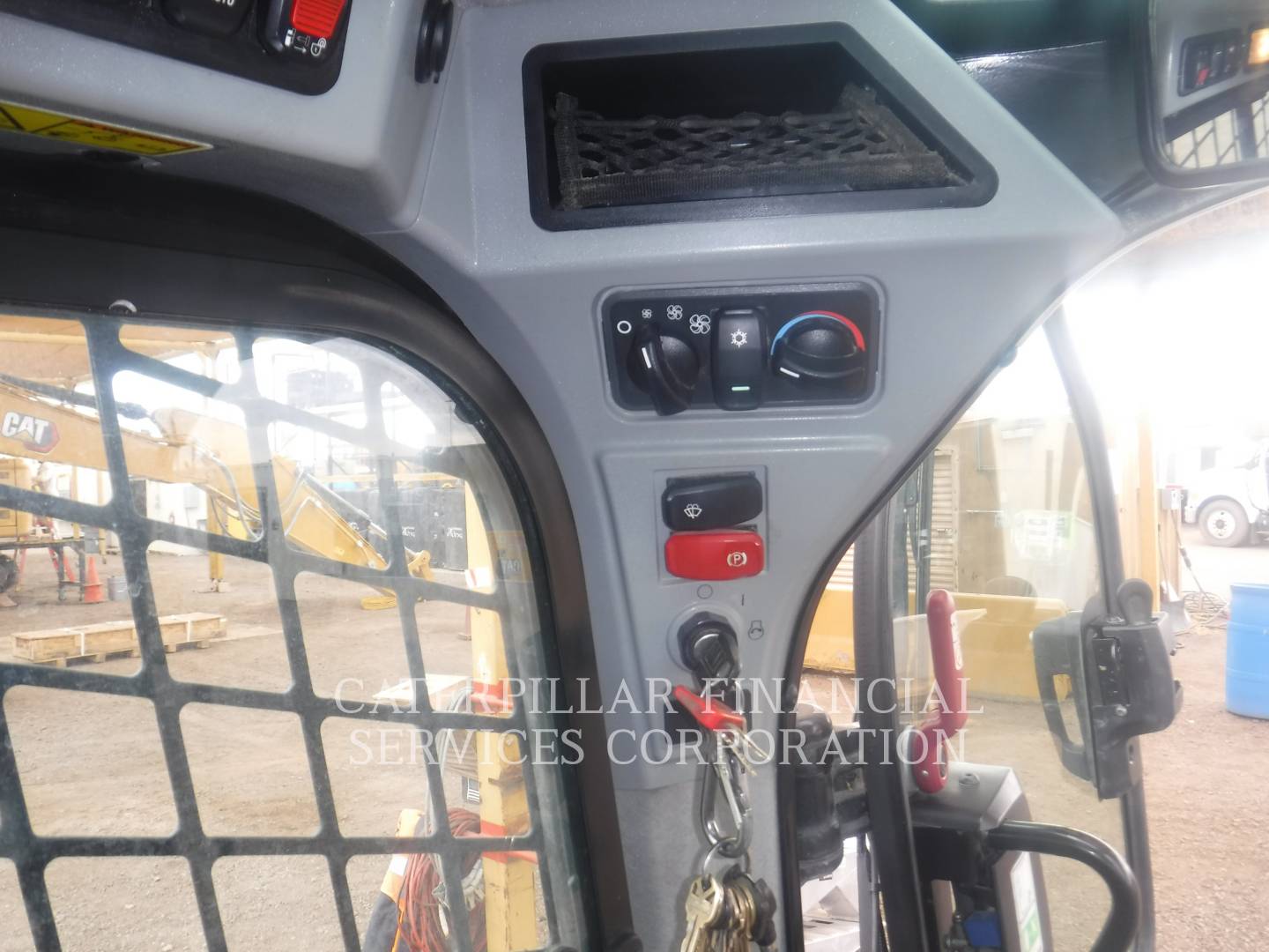 2023 CAT 299D3XE - 13