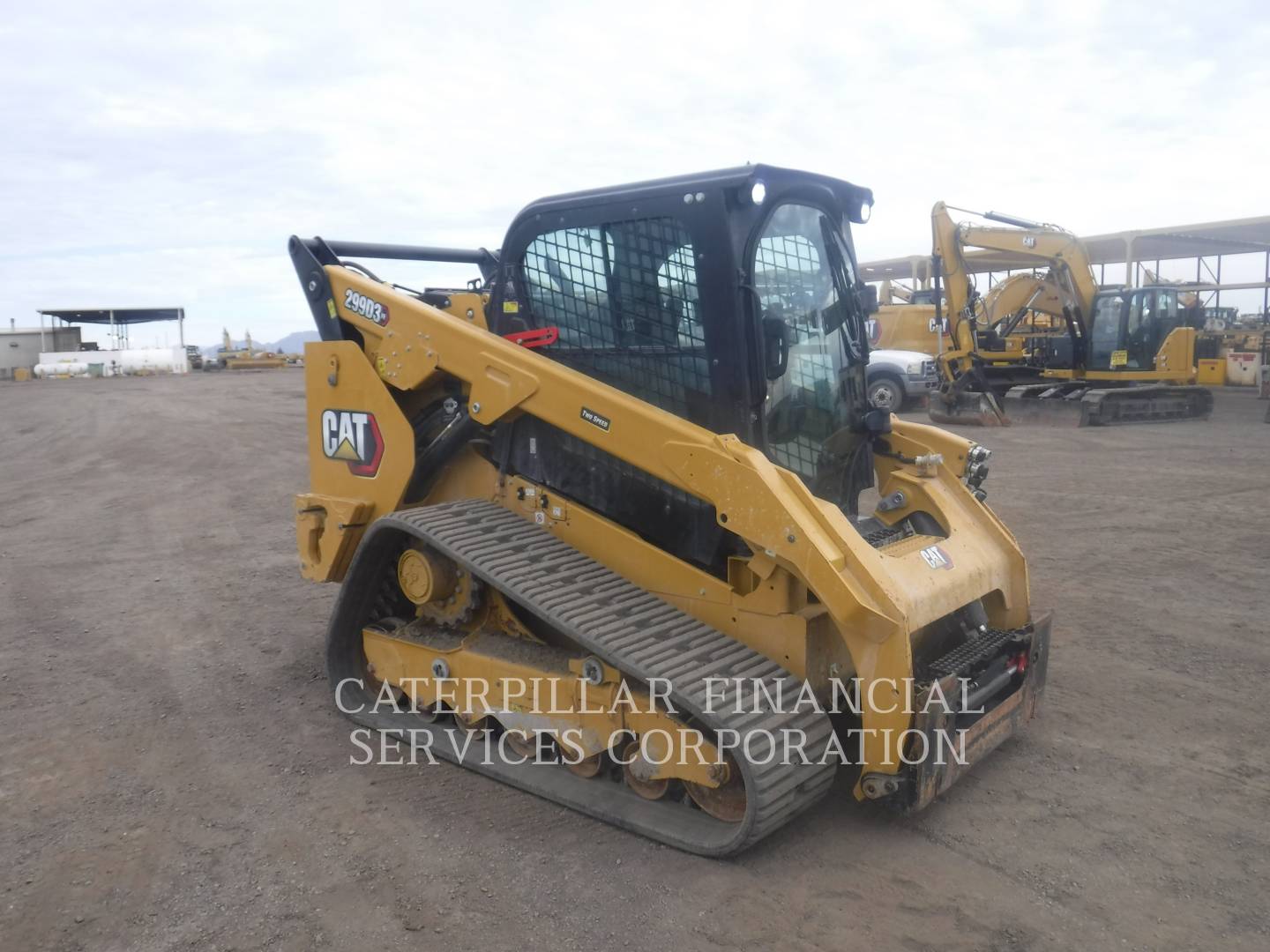 2023 CAT 299D3XE - RIGHT_REAR