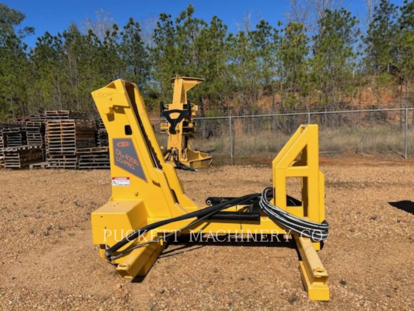 Photo of a  CSI NEW CSI DL-4200 LO PRO REVERSIBLE SLASHER W/ LIFTING ARM