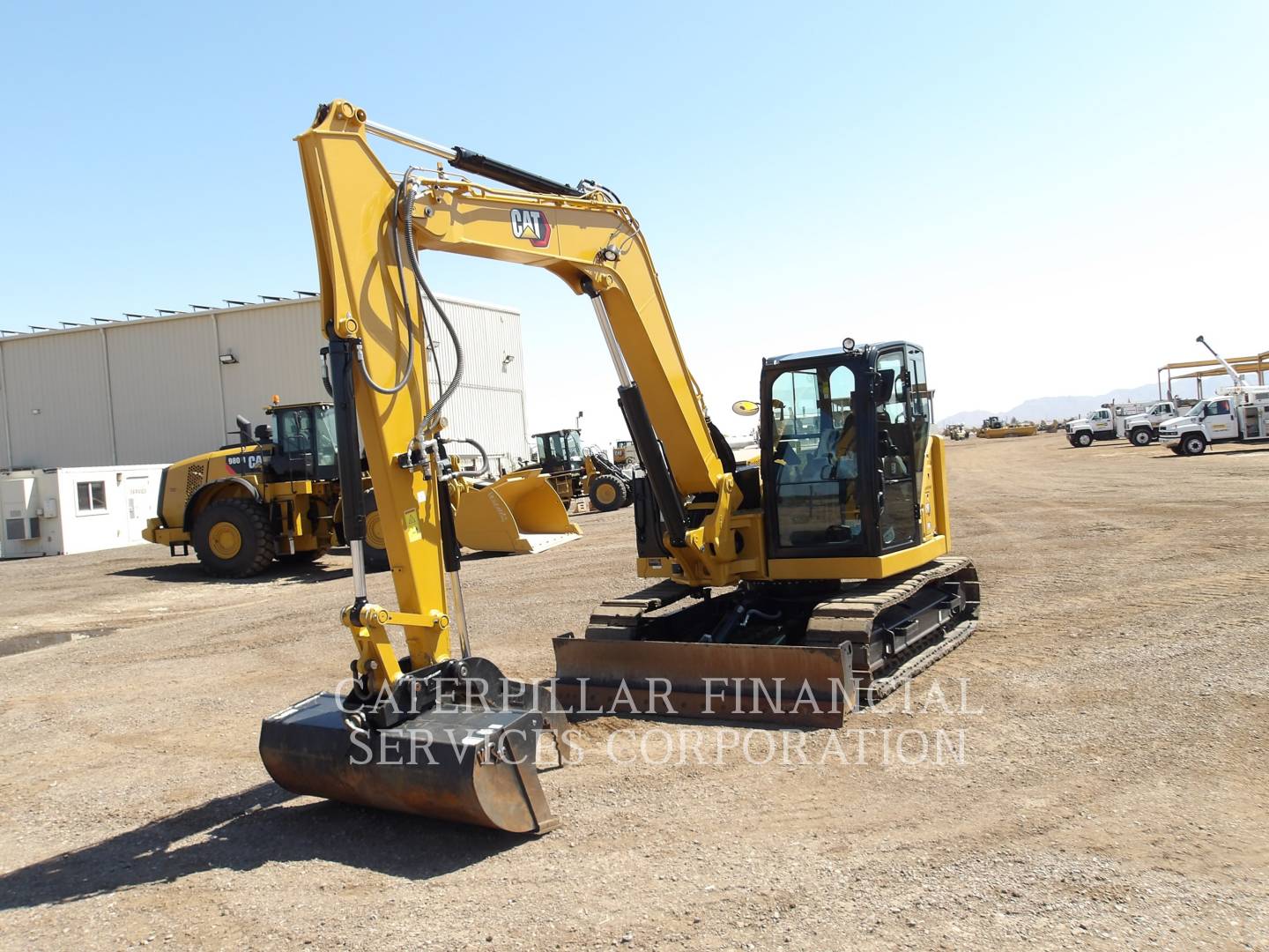 2022 Cat 30807CR