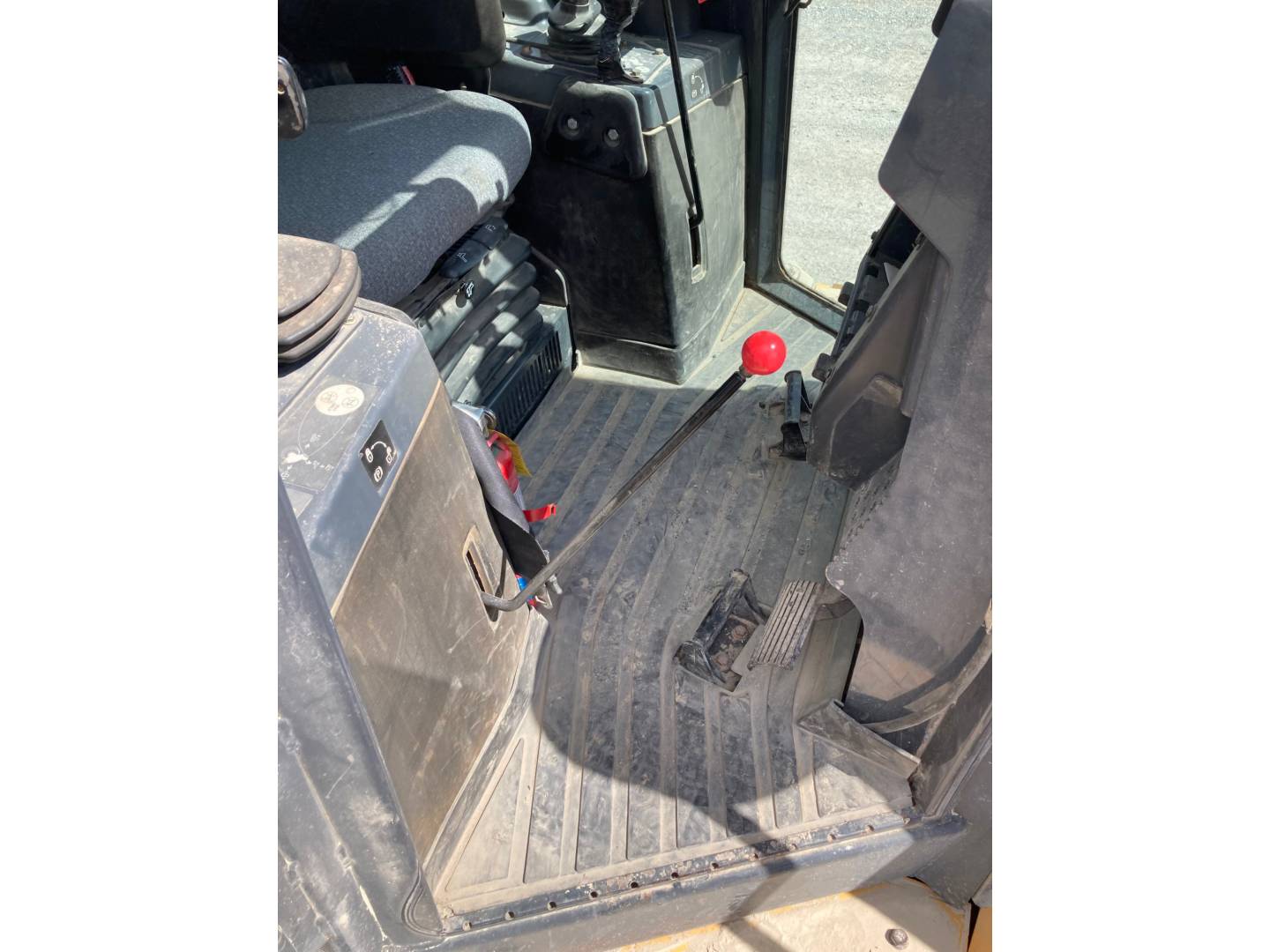 HOLT CAT Used Equipment Listings TRACK TYPE TRACTORS 2014 DEERE