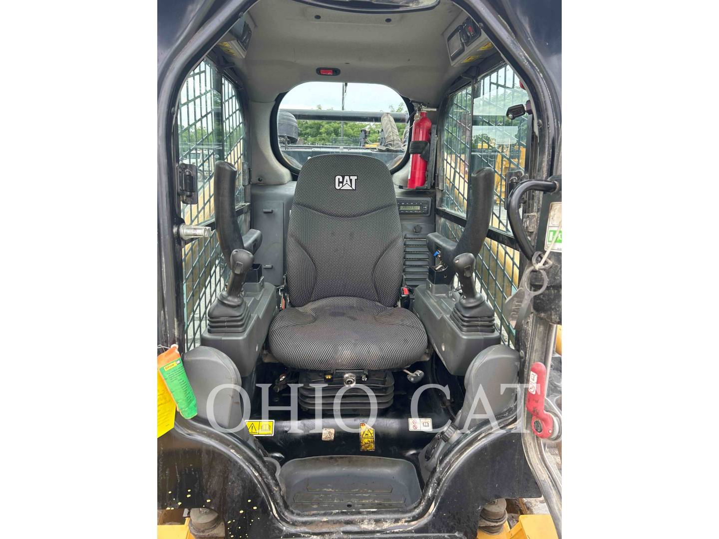 2023 CAT 299D3XE - 13