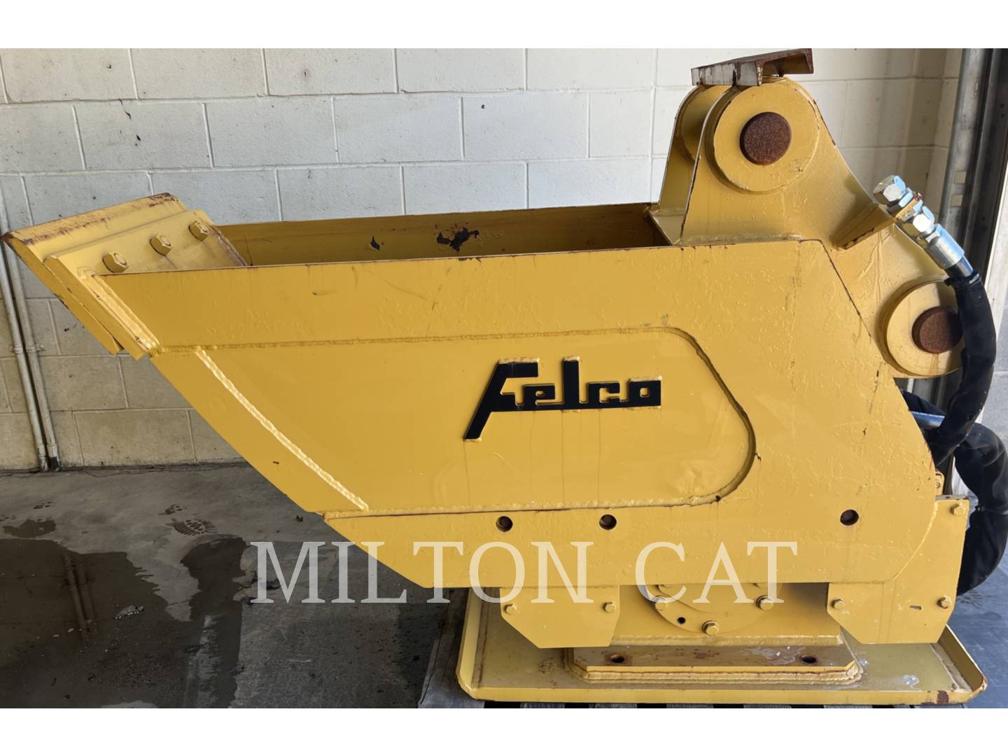 Photo of a  Felco B LINKAGE 24X48 VIBRO COMPACTION BUCKET