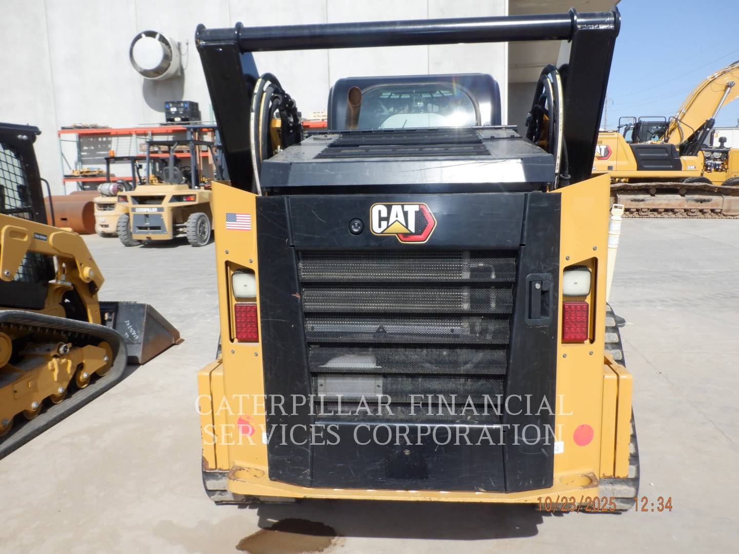 2023 CAT 299D3 - 20