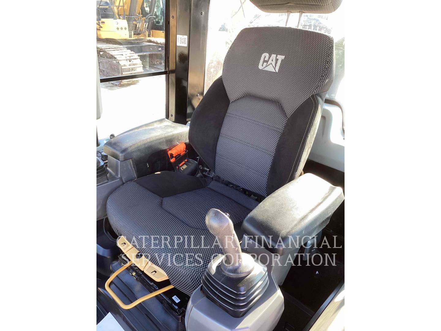 2023 CAT 963-12 - 31