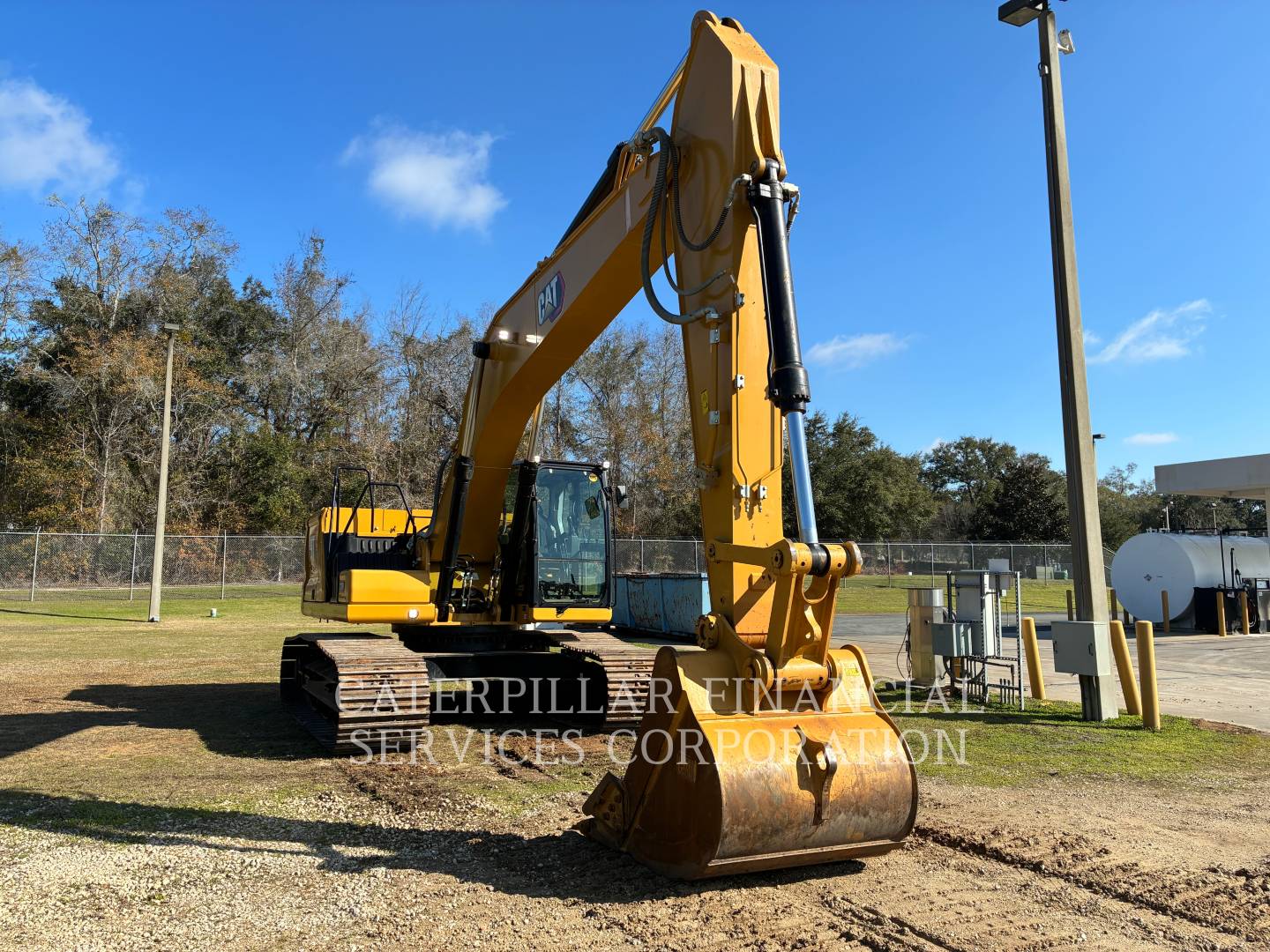 2023 CAT 33007 - RIGHT_REAR