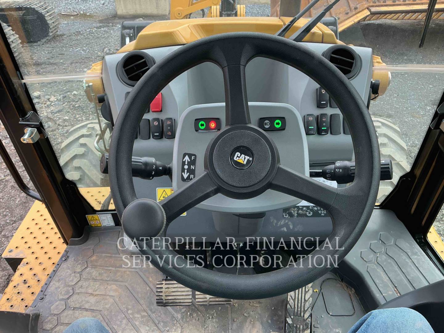 2024 CAT 42007XE - 31