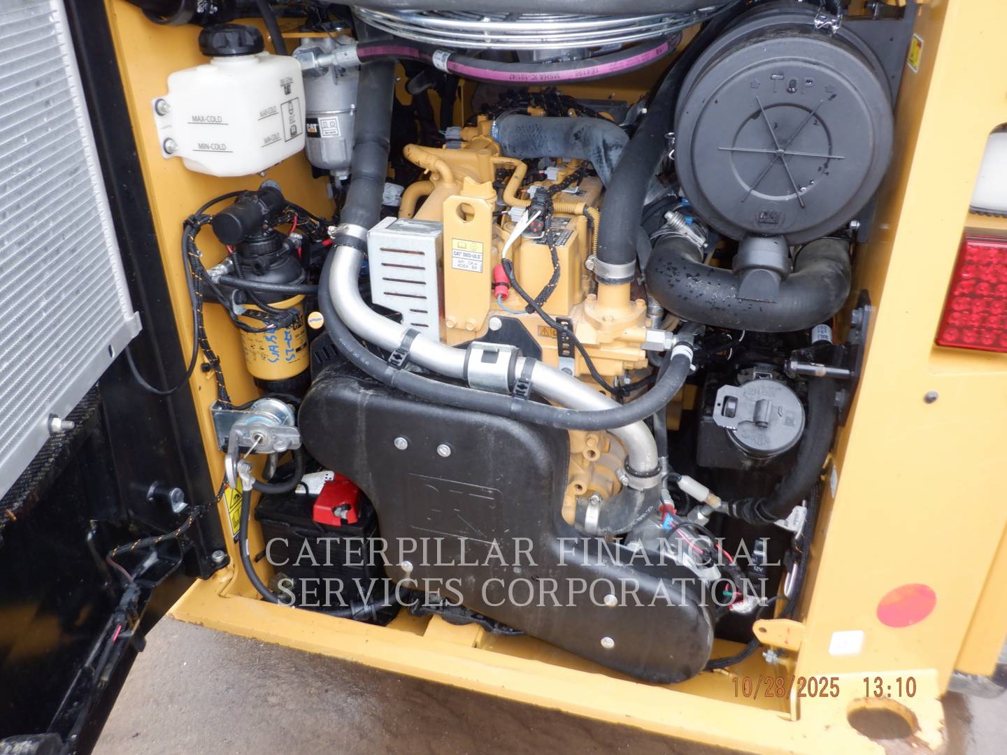 2023 CAT 259D3 - EMISSIONS_PLATE