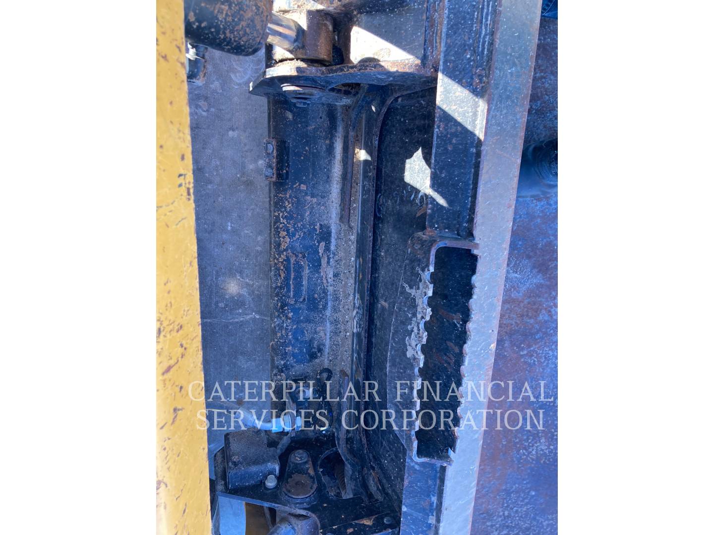 2022 CAT 259D3 - 17