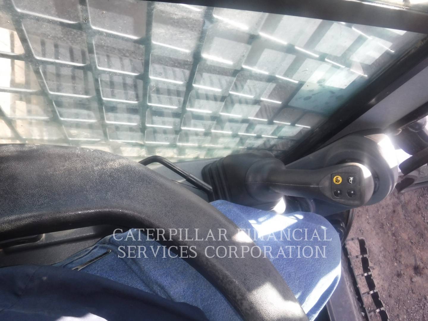 2023 CAT 299D3 - 22