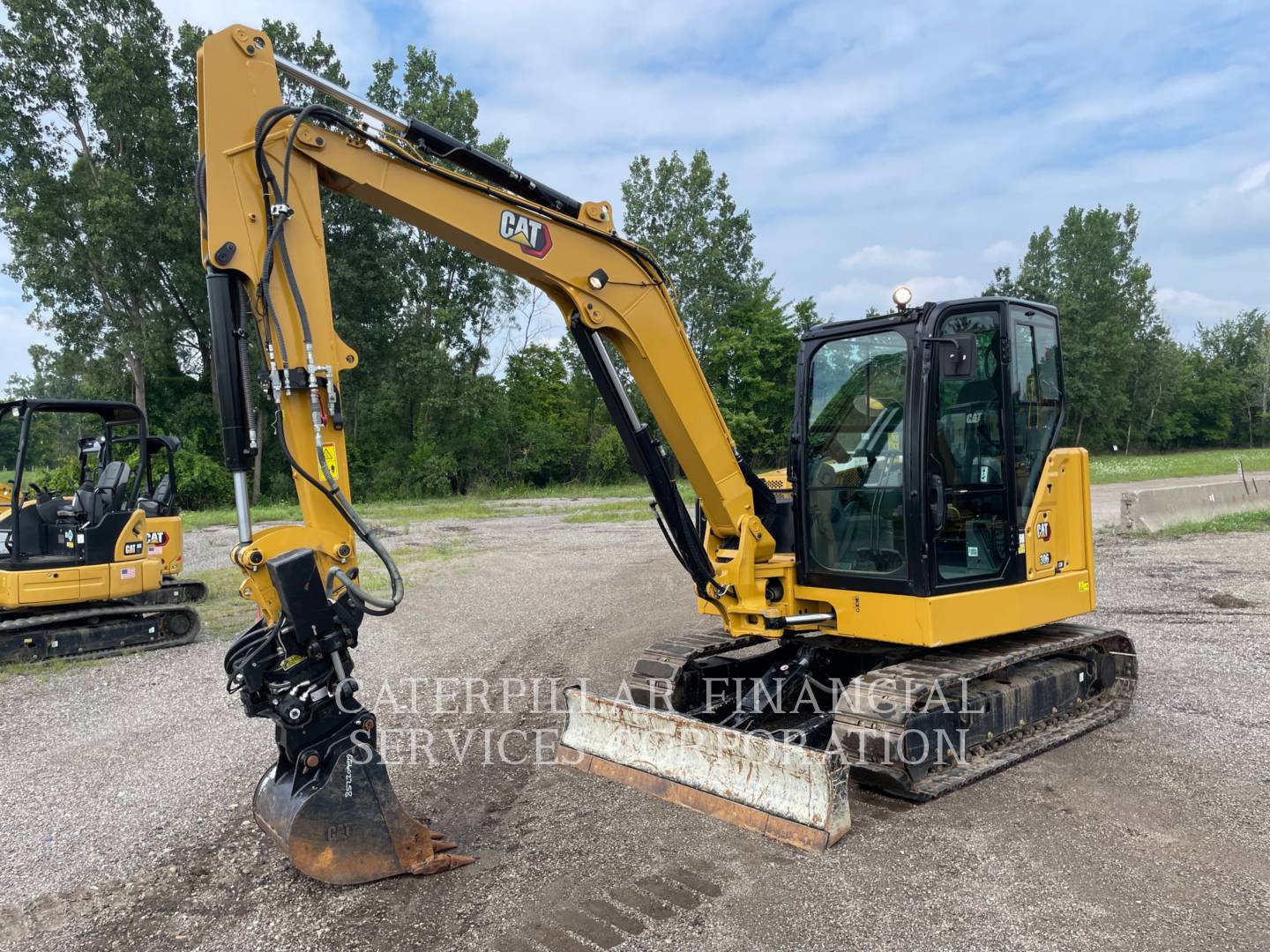 2021 Cat 30607CR