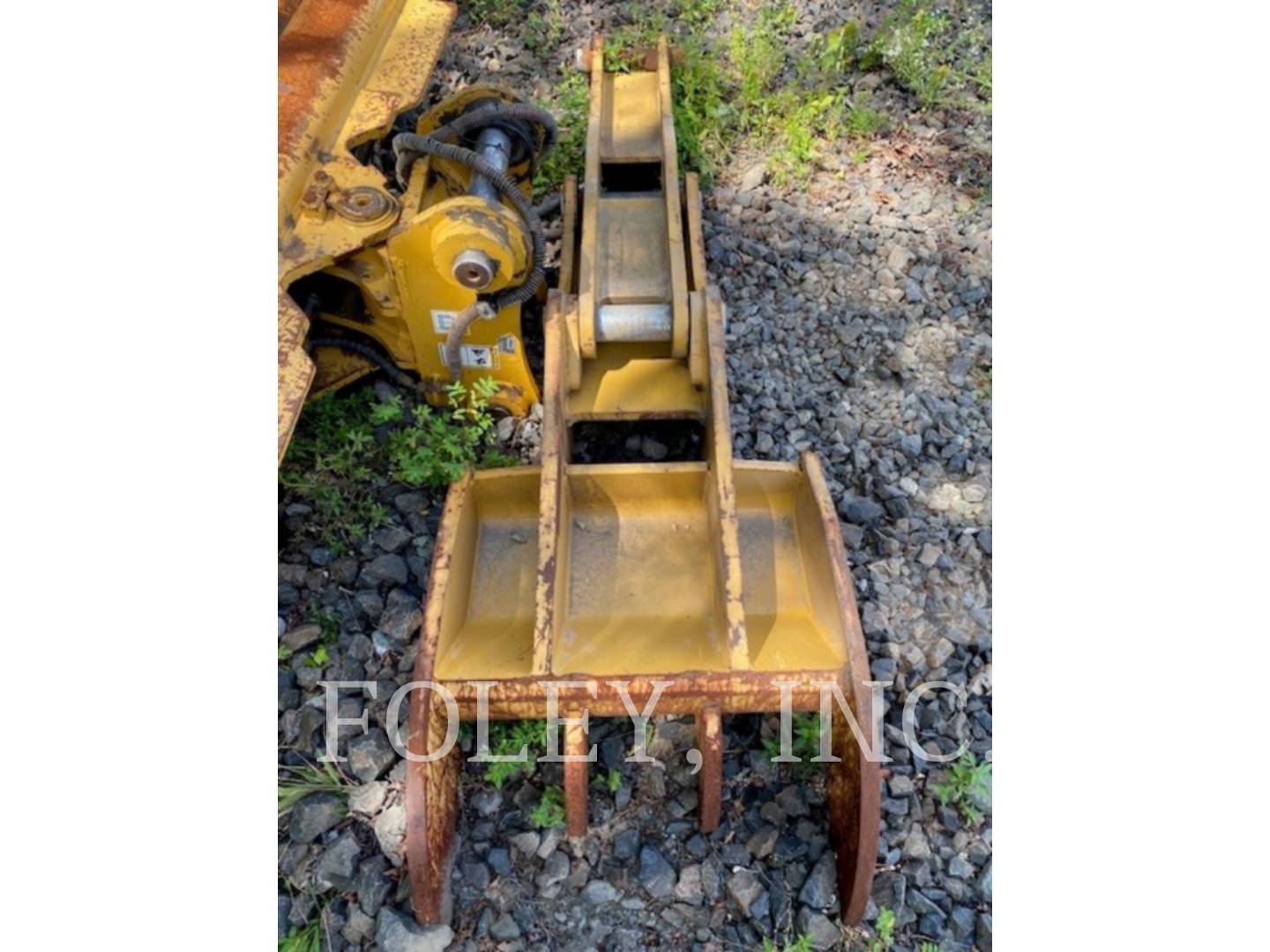 Photo of a  Caterpillar STIFF LINK THUMB (FOR CAT 336 DB-LINKAGE)