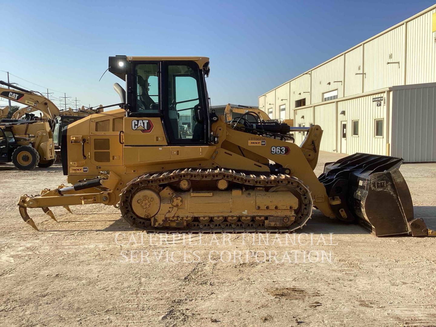 2023 CAT 963-12 - 12