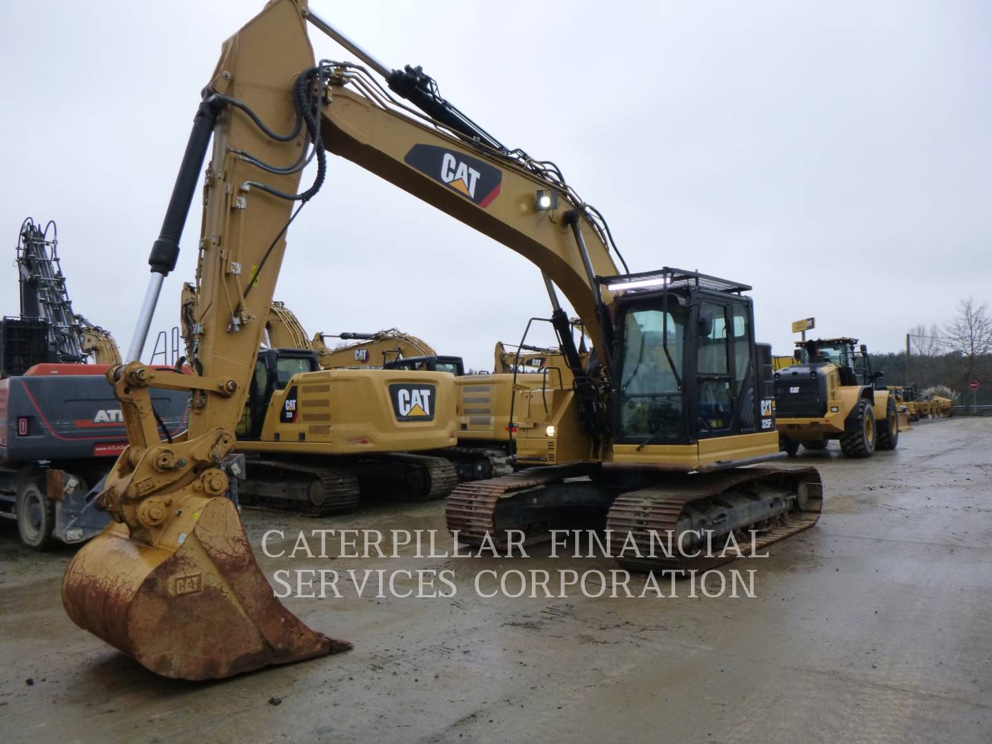 2019 Cat 325FLCR