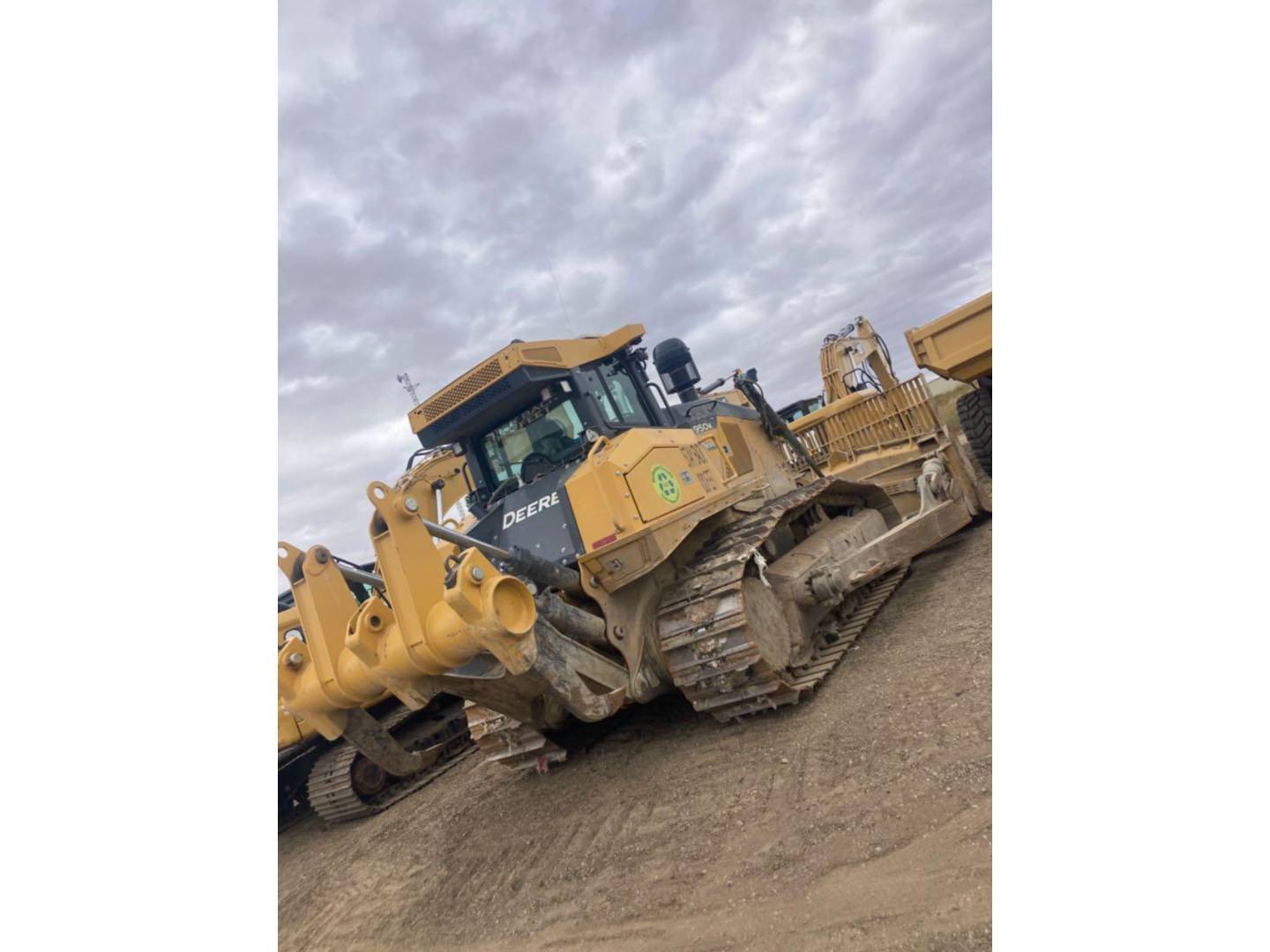 2020 John Deere 950K Tractor & Equipment Co.